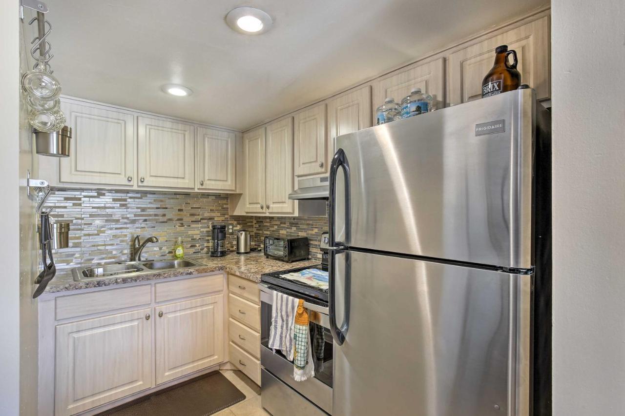 St Pete Condo With Heated Pool - Less Than 1 Mi To Beach! Сант Пит Бич Экстерьер фото